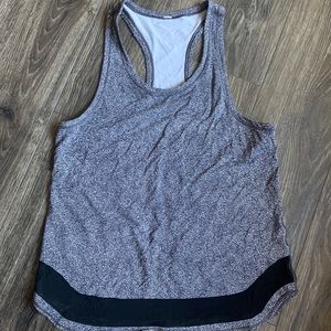 Lululemon sports top size 4